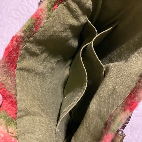 Zig Zag Felted Pink Green color bag - Picture 4 of 4